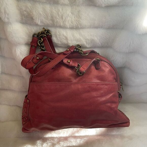 Badgley Mischka American Glamour soft leather  distressed red shoulder bag . - Picture 3 of 12